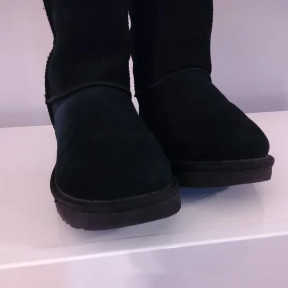 Tall Ugg Boots - Picture 2 of 11